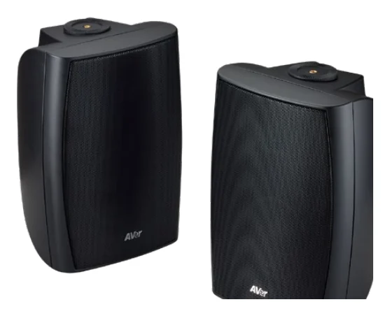 Sistema de audio con parlantes fijos
